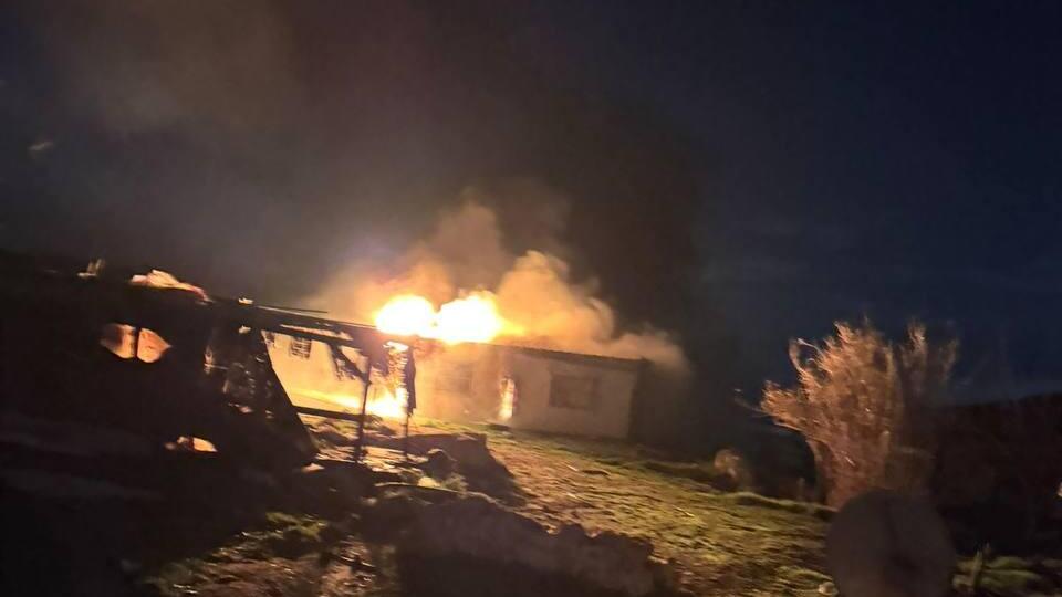  תקיפת מתנחלים בכפר הבדואי מוחמס