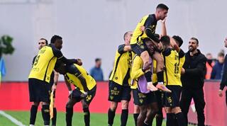 שחקני בית"ר ירושלים חוגגים