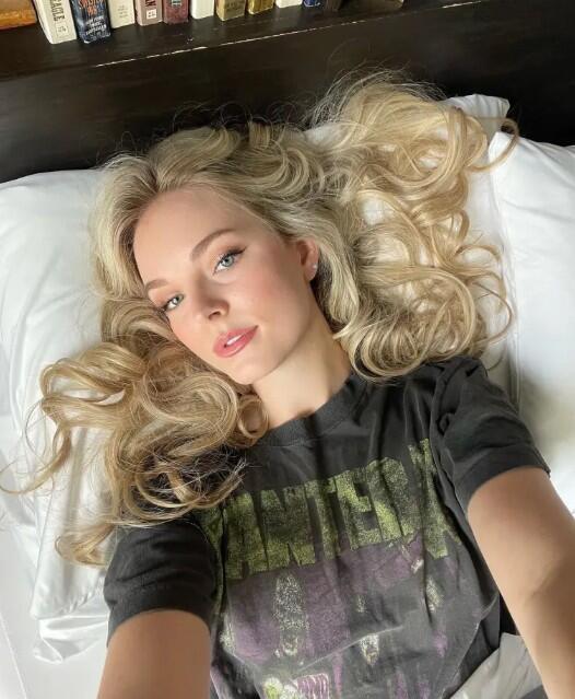 קארלי סקוט קולינס 