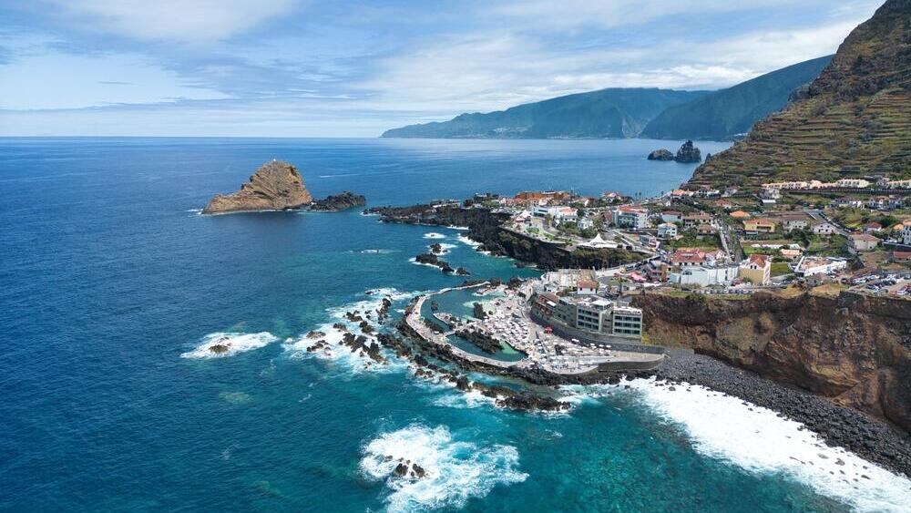 העיירה החופית פורטו מוניז