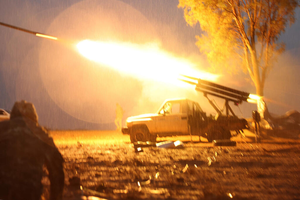 ירי רקטי ל כוחות משטר א-שרע צבא סוריה  לעבר עמדות של כוחות כורדים מה-SDF באזור א-טבקה במחוז דיר א-רקה 17 בינואר