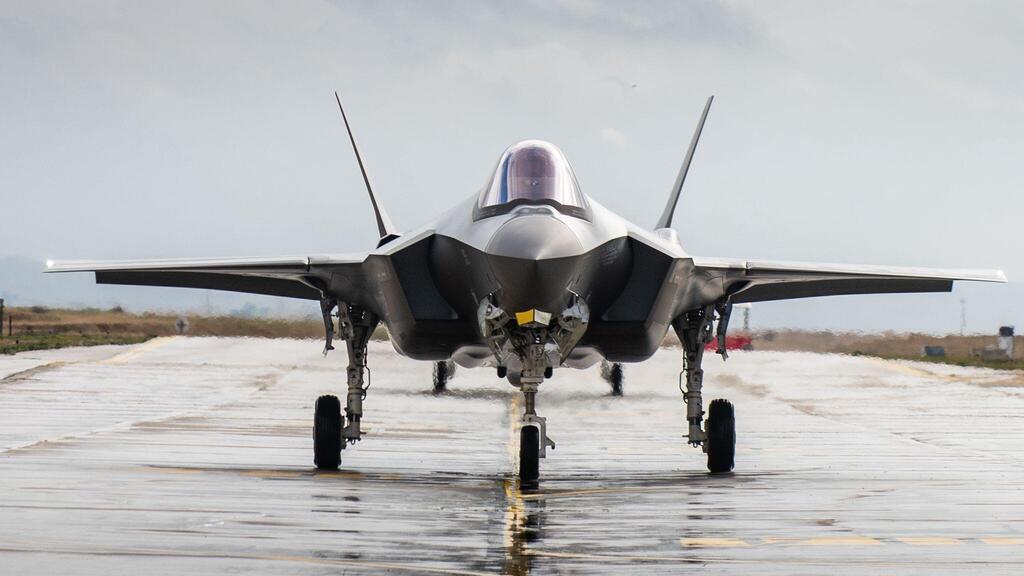 שלושה מטוסי אדיר חדשים נחתו בבסיס נבטים