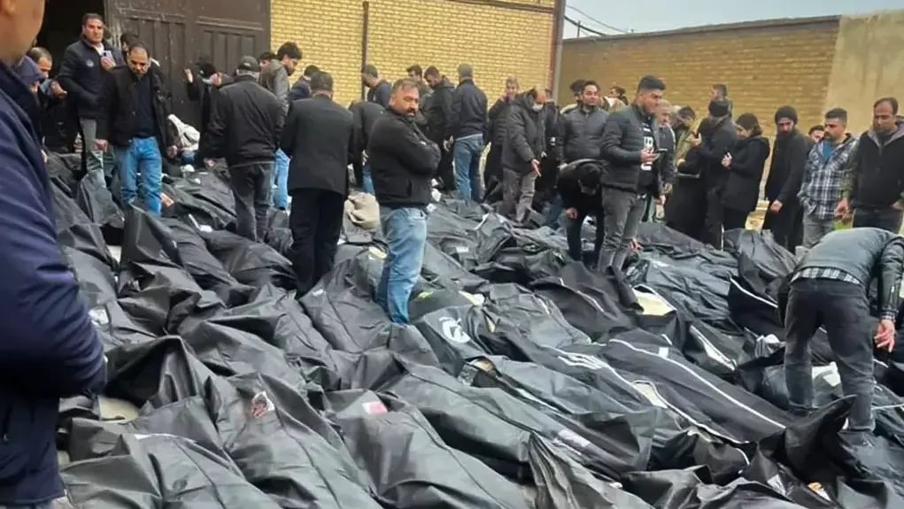 Families search among body bags in Tehran after the protest crackdown בני משפחות עוברים בין שקי גופות ב טהרן אחרי דיכוי המחאה מחאה מחאות שם