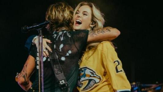 קית' אורבן קארלי סקוט קולינס