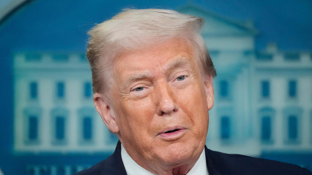 Дональд Трамп (Фото: AP Photo/Mark Schiefelbein) נשיא ארה"ב דונלד טראמפ