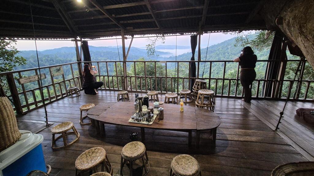 Photo: Assaf Kamar בית העץ בלאוס