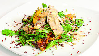 סלט קינואה אדומה