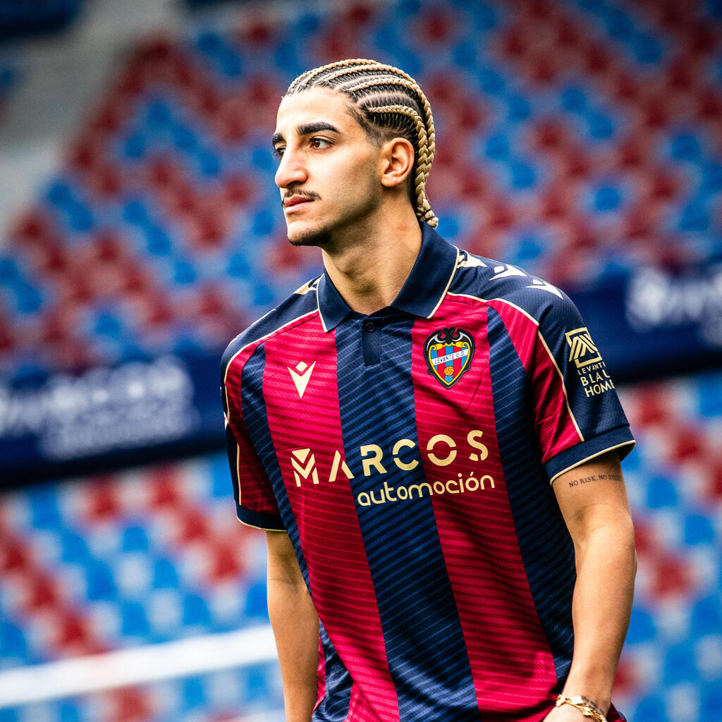 Tay Abed (Photo: Levante) תאי עבד בלבאנטה