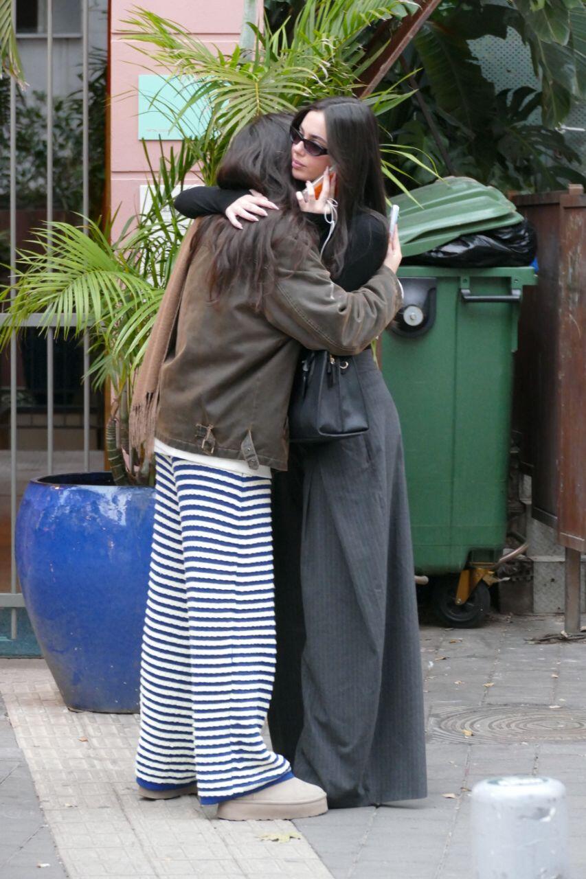 במשקפי שמש ולוק שחור (אמיר מאירי) במשקפי שמש ולוק שחור