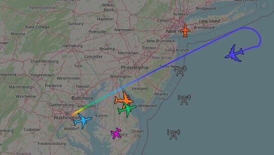 מטוסו של טראמפ ביצע פניית פרסה בגלל תקלה