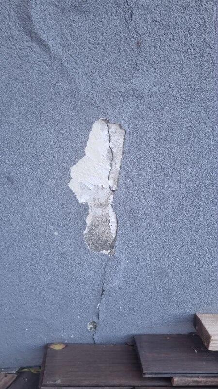 נזקים בדירה של אתי בצלאל