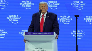 טראמפ בנאום בפני הפורום הכלכלי העולמי בדאבוס, שוויץ