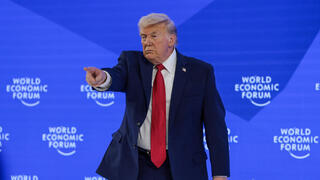 טראמפ בנאום בפני הפורום הכלכלי העולמי בדאבוס, שוויץ