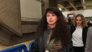 שי לי עטרי מגיעה לדיון