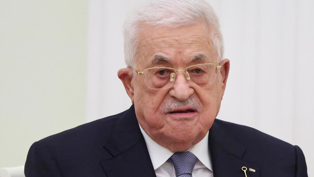 ראש הרשות הפלסטינית אבו מאזן ב קרמלין
