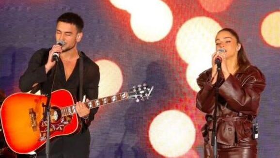 נועה קירל ואגוסטין ברנסקוני