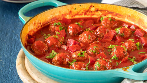 קציצות  ברוטב סלק