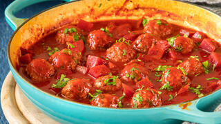 קציצות  ברוטב סלק