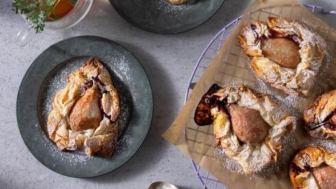 מאפה פילו-אגסים במתיקות טבעית