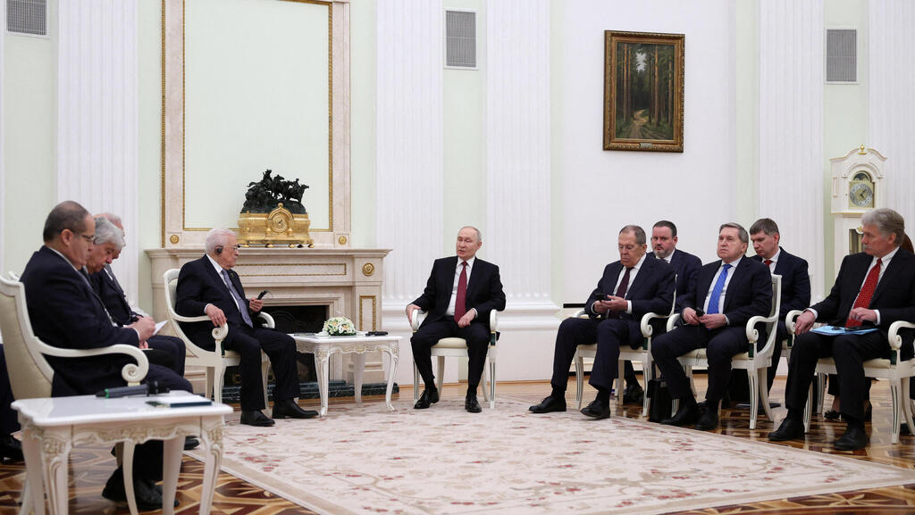 נשיא רוסיה עם ראש הרשות הפלסטינית אבו מאזן ב קרמלין