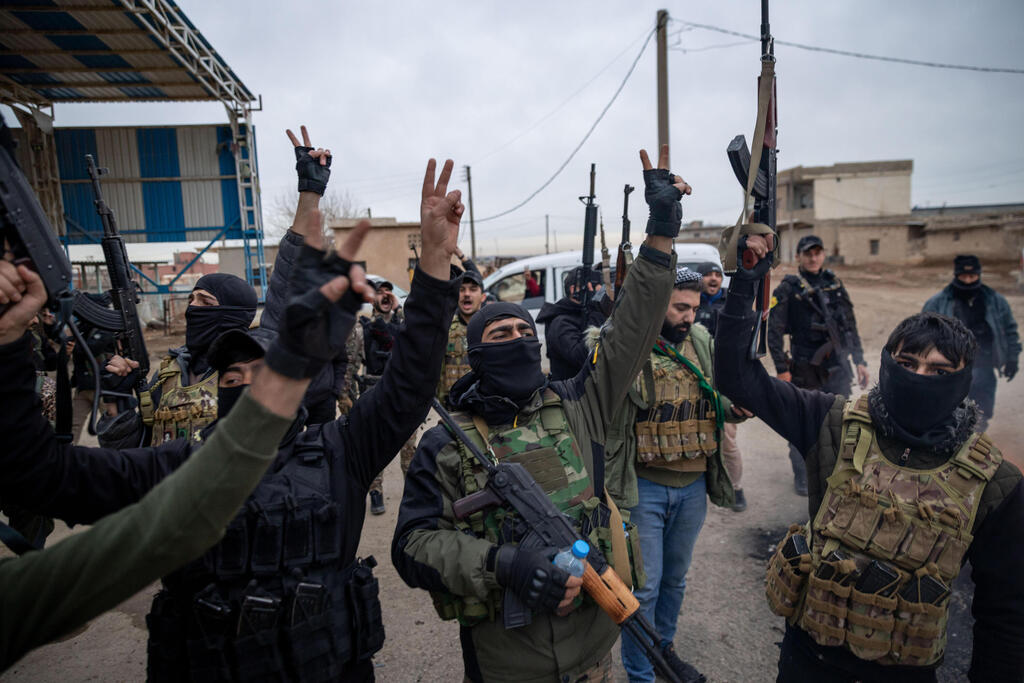 Kurdish forces in the Hasakah area of northeastern Syria (Photo: Ethan Swope/Getty Images) כוחות כורדים כורדיים מה- SDF באזור חסכה צפון-מזרח סוריה