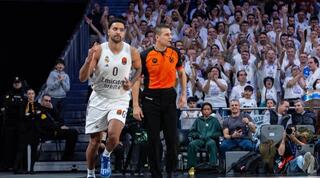 טריי ליילס חוגג בטירוף