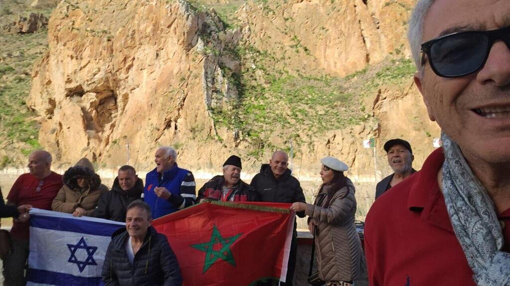 The tour group. ‘Attitudes toward Israel have changed following the war in Gaza’ (Photo: Abraham Yechiel Avizemer) תקרית דגל ישראל על גבול אלג'יריה מרוקו