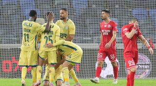 שחקני בני ריינה חוגגים