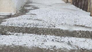 ברד כבד סמוך לנתניה