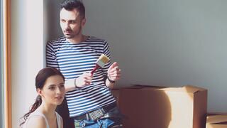 רילוקיישן. "זוגות רבים מוצאים את עצמם מתפתחים לכיוונים חדשים בפרקטיקות המיניות"