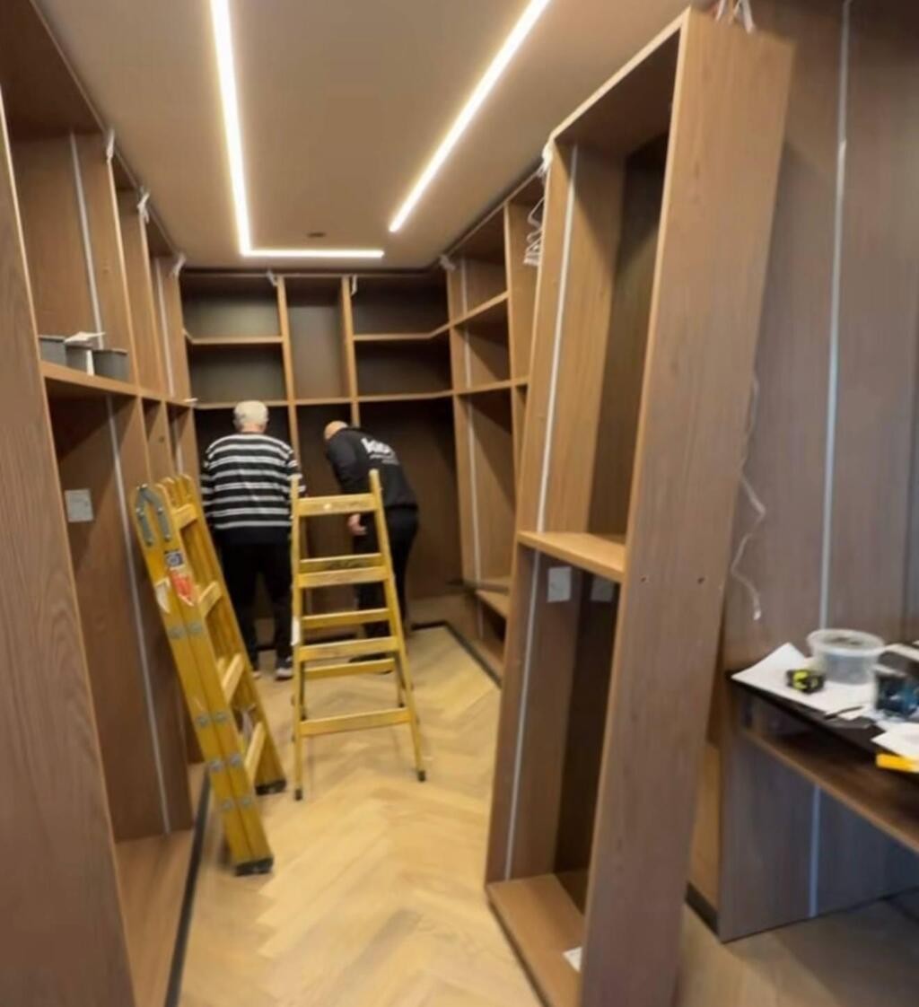 חדר הארונות של אושר כהן