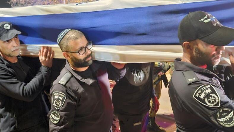 Бойцы ЯСАМа с гробом Рана Гвили 