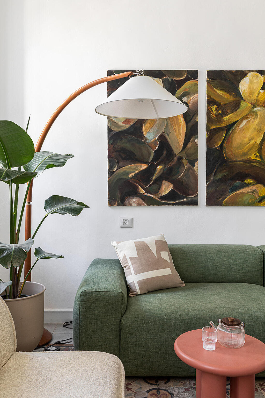 Over the years, the house has been used for various purposes (Photo: Gadi Yosef) בית בנווה צדק, עיצוב: נעמה רודין אשר