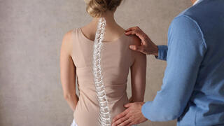 "הילדה פתאום אמרה שיש לה גיבנת": מתי צריך ניתוח?