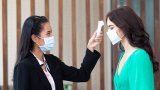 בדיקות חום מחשש להתפשטות וירוס בנמל תעופה בתאילנד