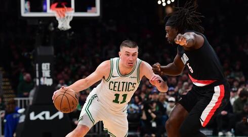 פייטון פריצ'רד מול ג'רו הולידיי