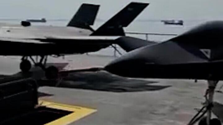 The Iranian drones מטוס נושאת רחפנים איראניים