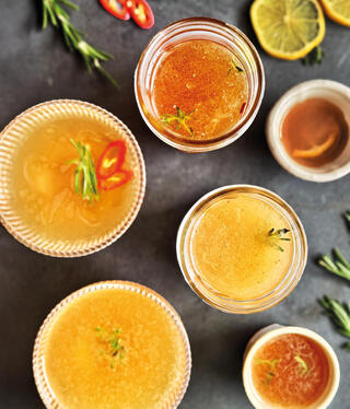 אנשים עומדים בתור בשבילו: המרק המושלם