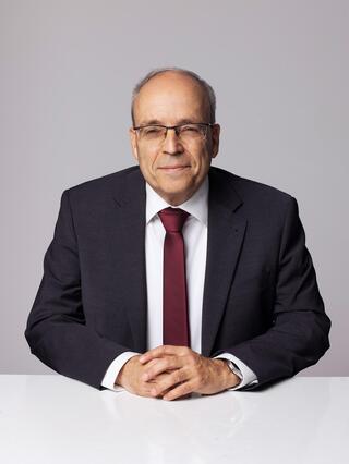 נשיא התאחדות התעשיינים, אברהם (נובו) נובוגרוצקי
