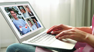 אמהות יחידניות