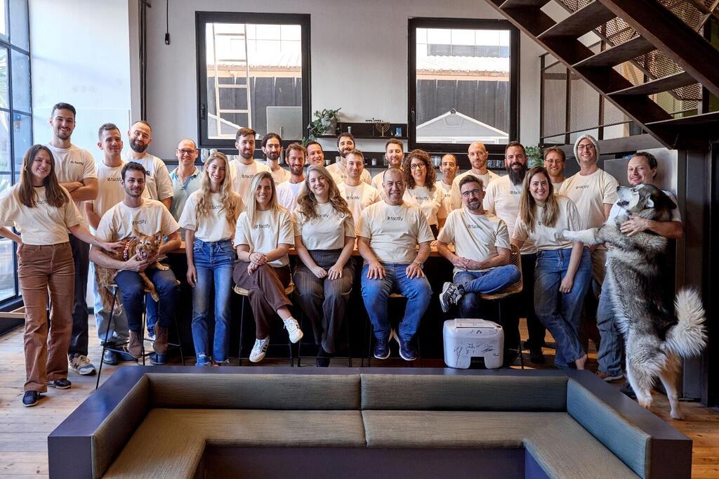 Photo: Yanai Yechiel צוות עובדי חברת Factify