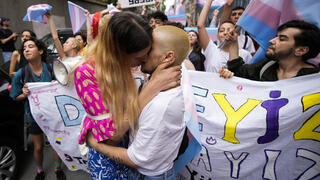 "רוצה לשכב עם טרנסית, אבל לא להביא למשפחה"
