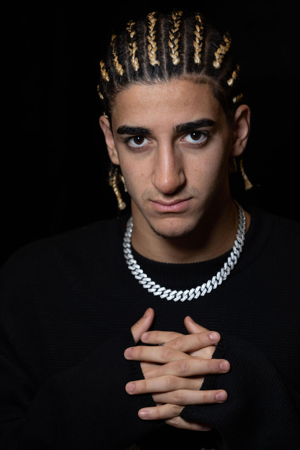 תאי עבד (עוז מועלם) תאי עבד