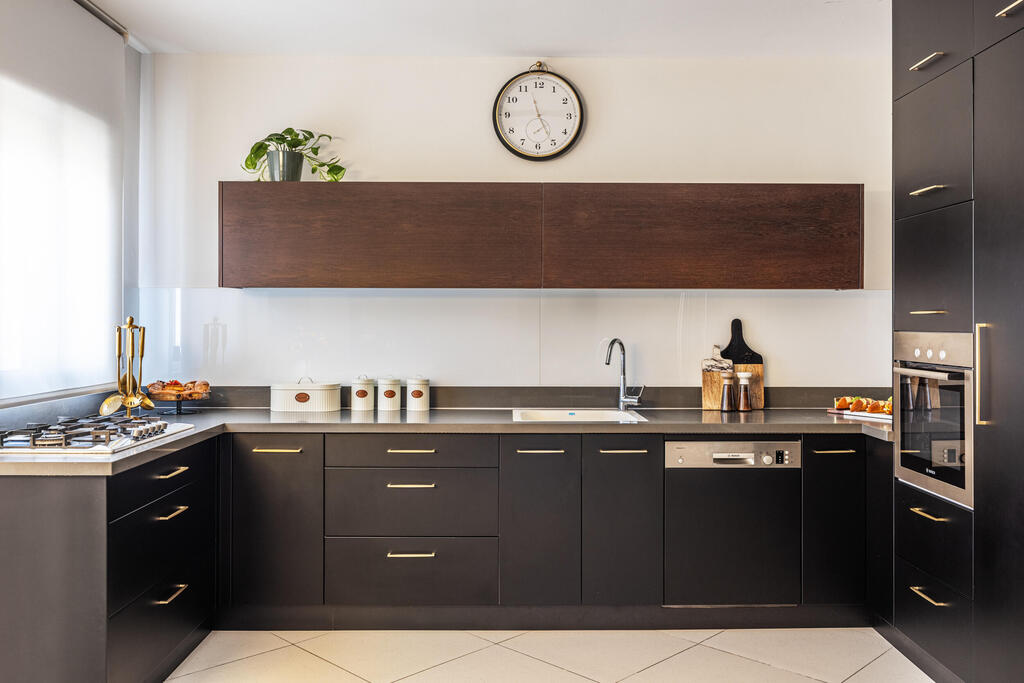 דירה לשוטר רווק, עיצוב: דותן ויסמין כהן