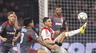 אוסקר גלוך בפעולה