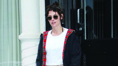 קריסטן יוצאת לסידורים 