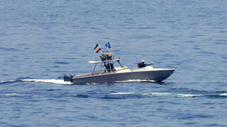 סירה מהירה של משמרות המהפכה של איראן ב מפרץ הורמוז ארכיון 2023