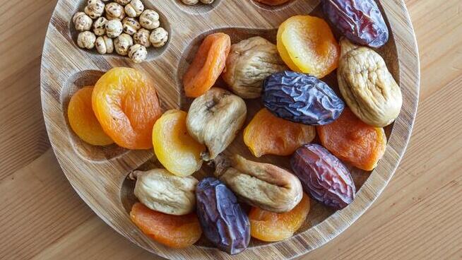 פירות יבשים