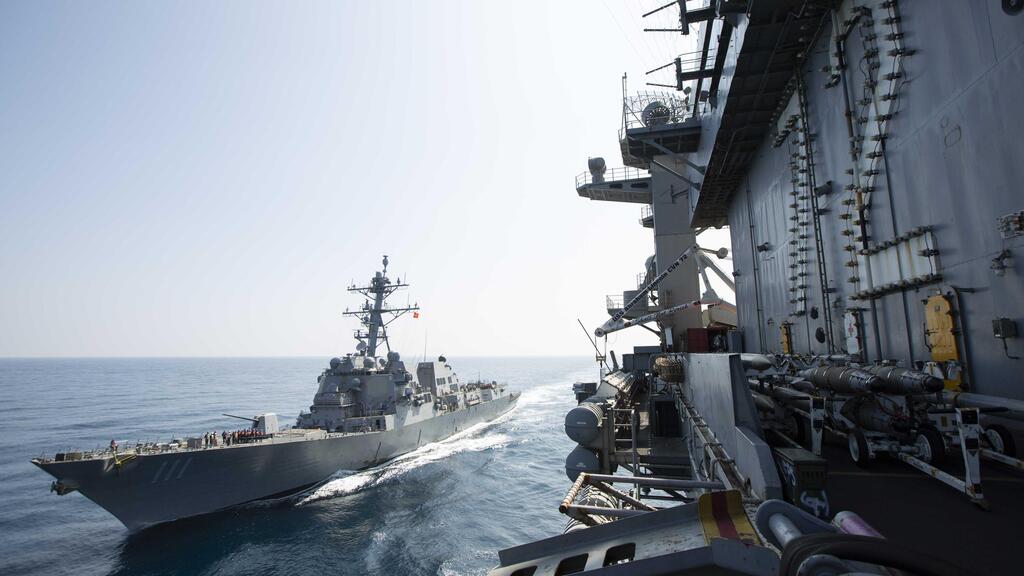 ה משחתת USS Spruance של צבא ארה"ב שנשלחה למזרח התיכון בצל המתיחות מול איראן יחד עם נושאת המטוסים לינקולן צילום ארכיון