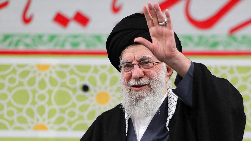 Ali Khamenei (Photo: AFP Photo / HO / Khameni.IR) טהרן איראן עלי חמינאי נאום